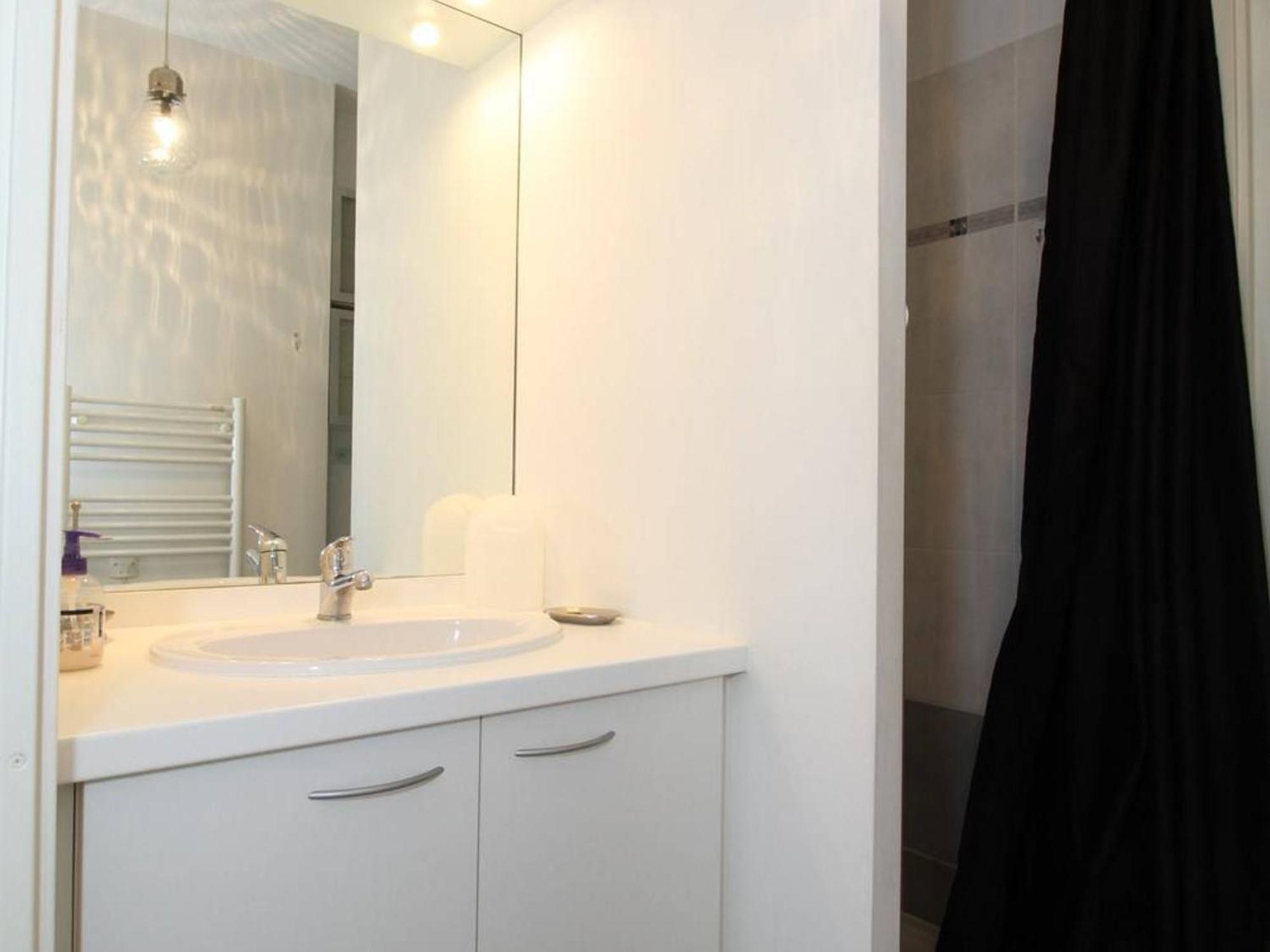 Appartement T2 Avec Terrasse, Proche Thermes, Garage Et Wifi - Balaruc-Les-Bains - Fr-1-553-182 Esterno foto