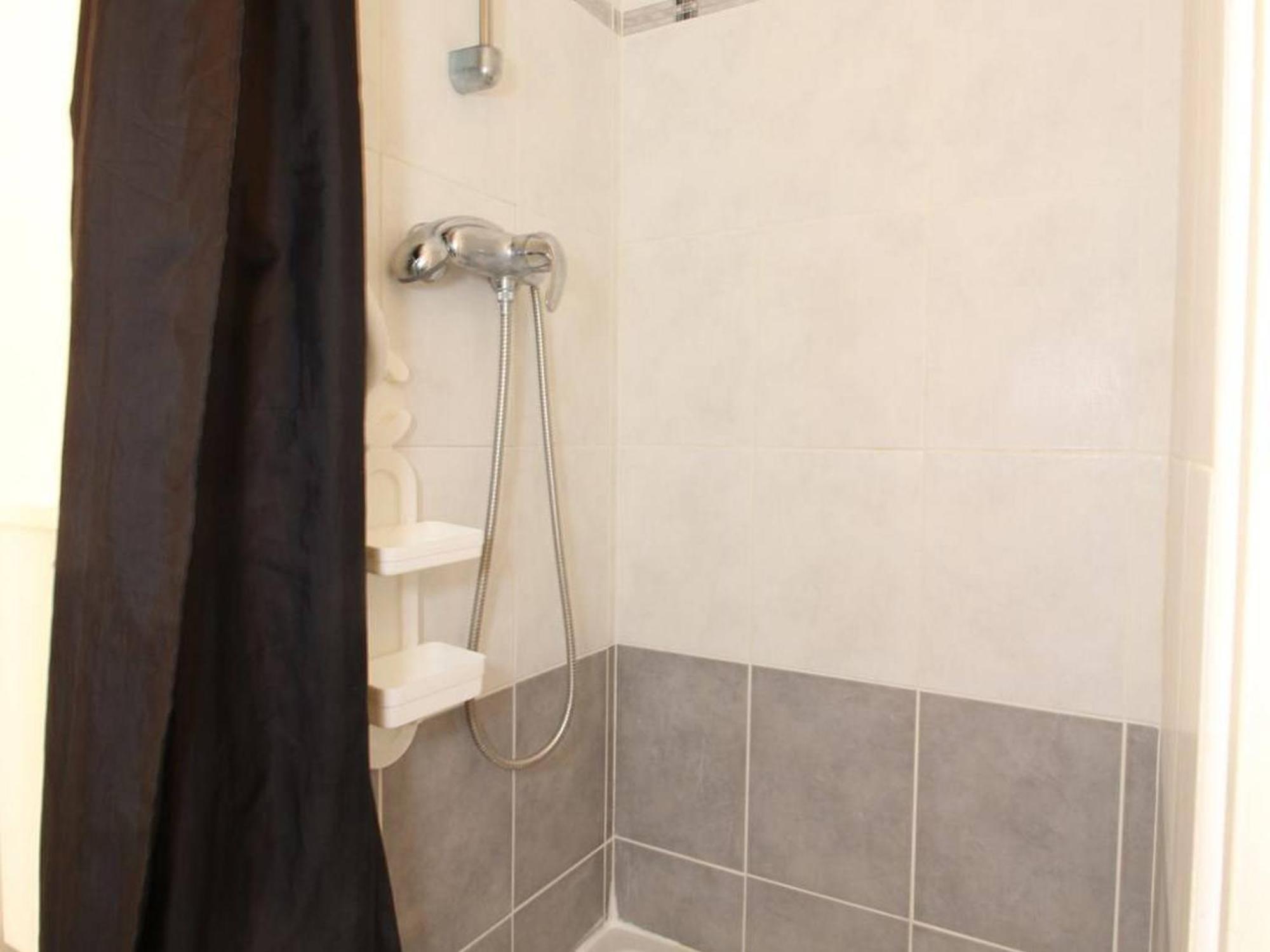 Appartement T2 Avec Terrasse, Proche Thermes, Garage Et Wifi - Balaruc-Les-Bains - Fr-1-553-182 Esterno foto